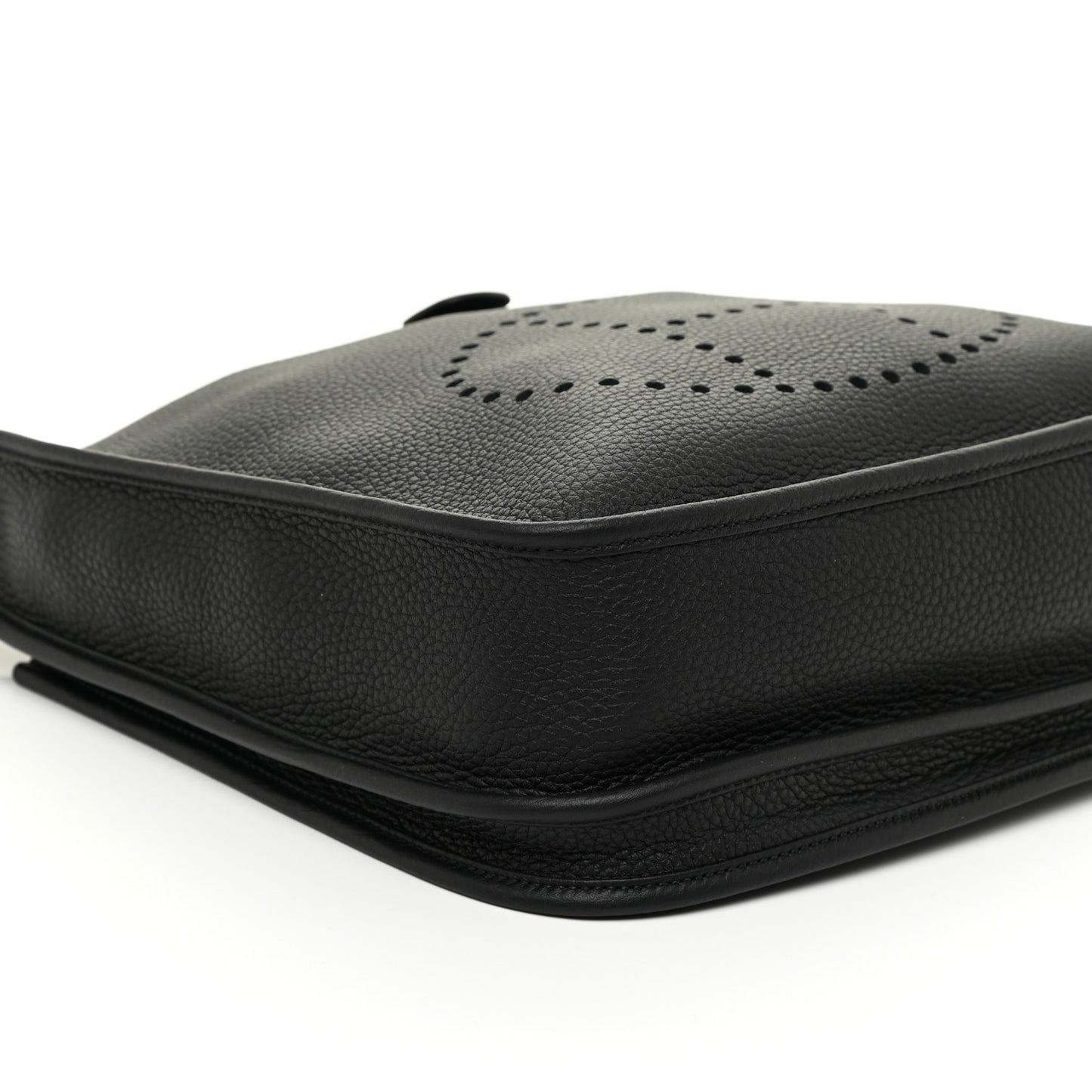 Taurillon Clemence Evelyne III PM Black