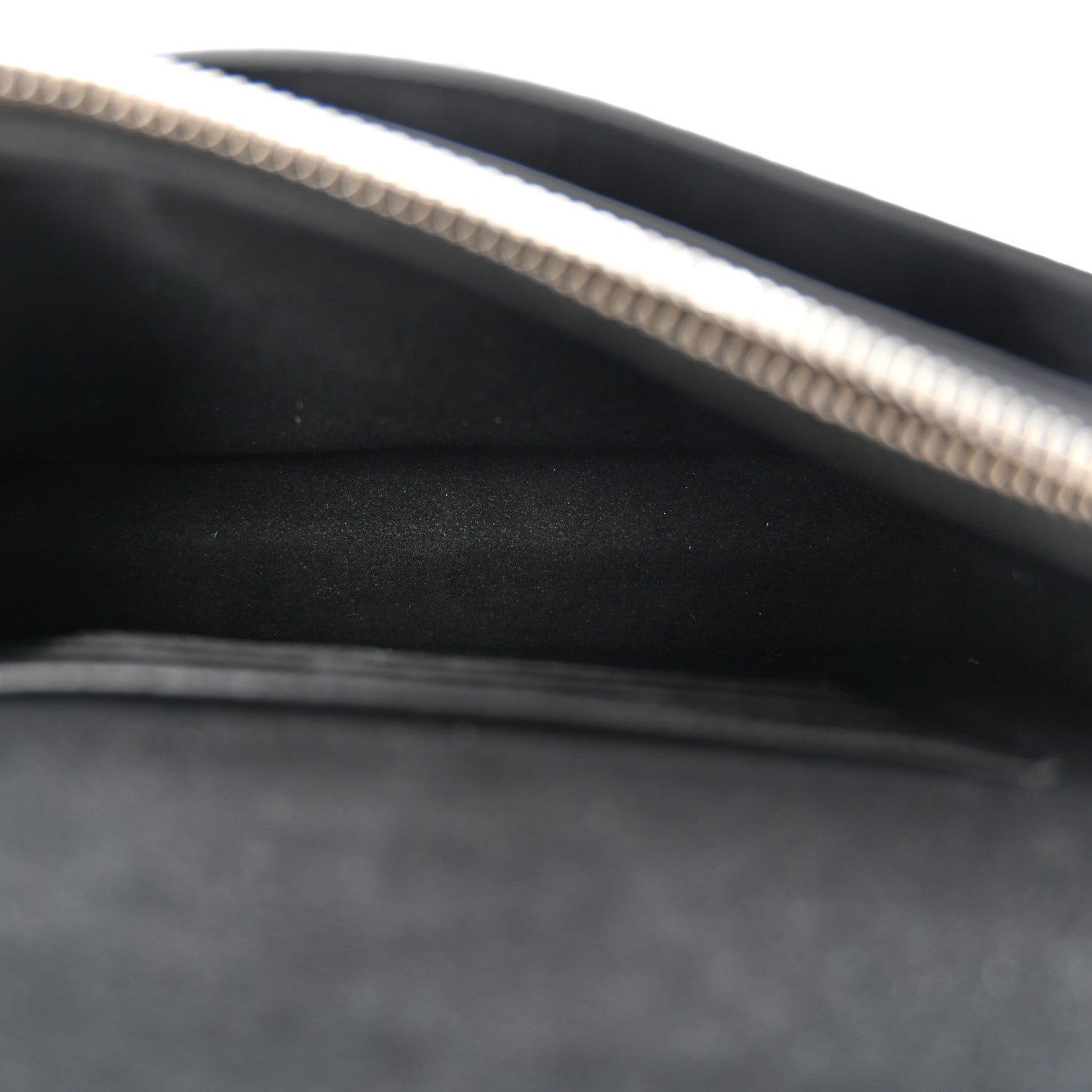 Louis Vuitton Soft Calfskin My Lockme Chain Pochette Black 5 of 9