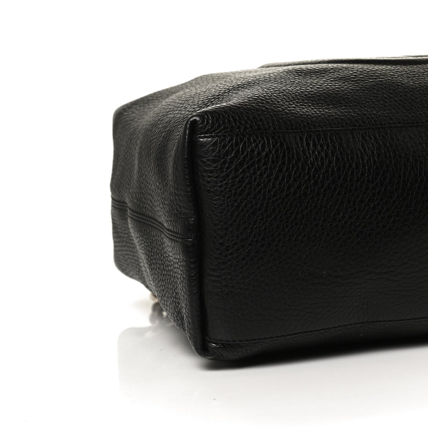 Pebbled Calfskin Medium Soho Chain Shoulder Bag Black