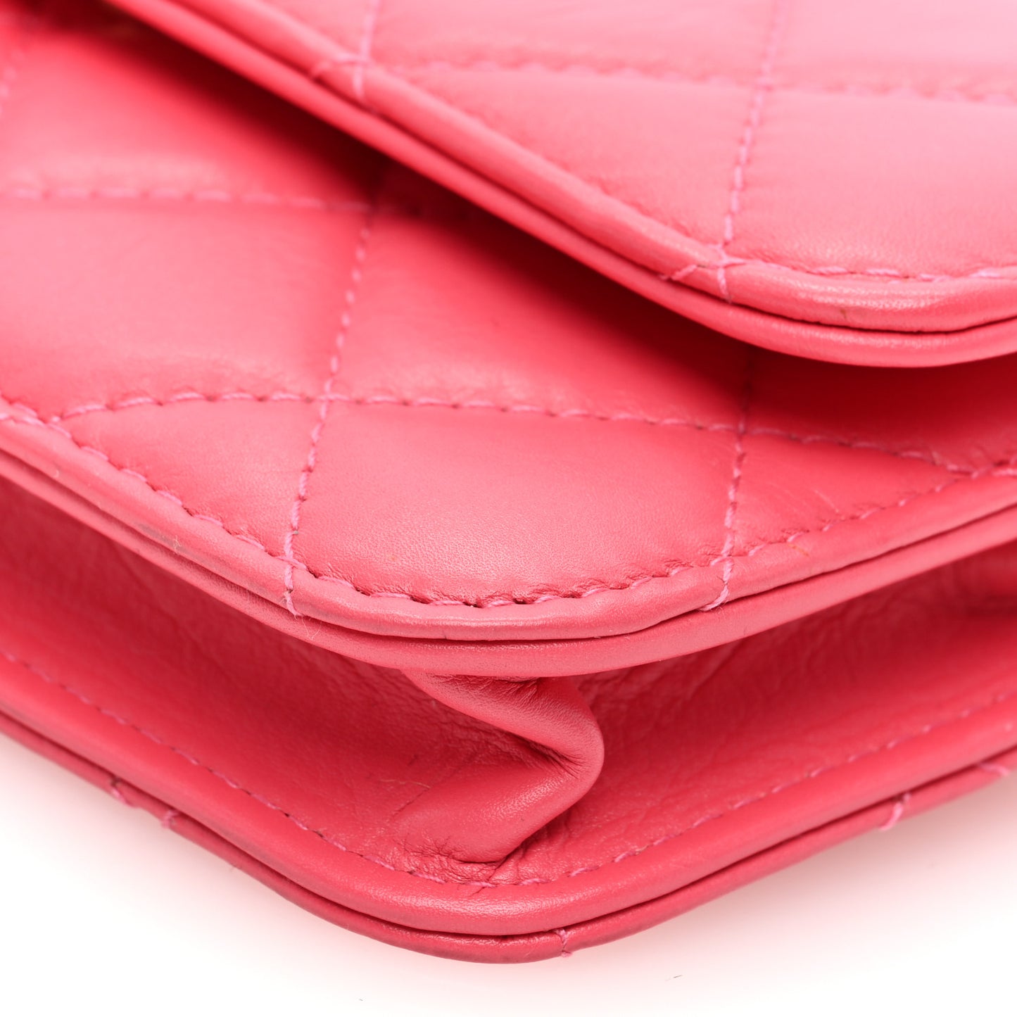 Calfskin Quilted Maxi Pearls Clutch With Chain Pink