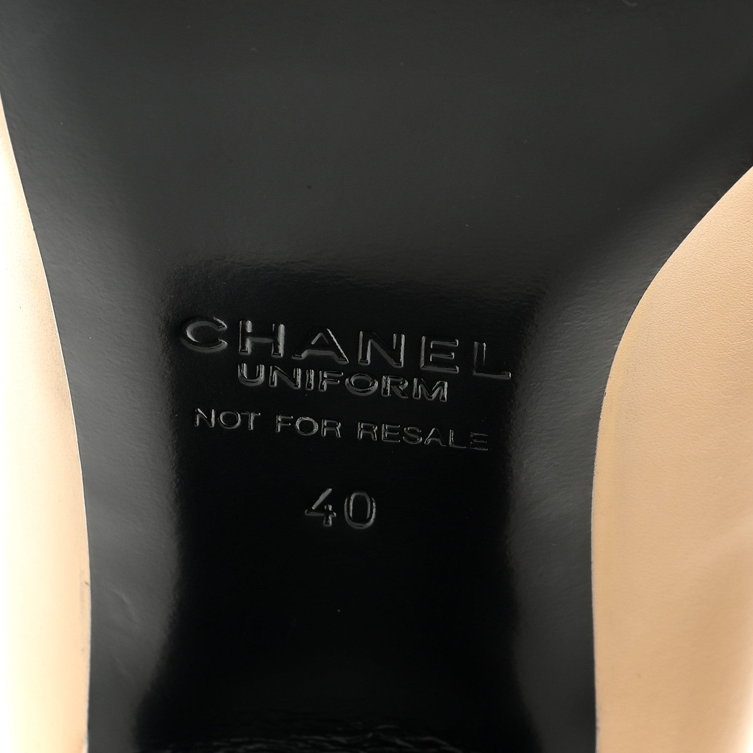 Chanel Lambskin Cap Toe CC Pumps 40 Beige Black 6 of 7