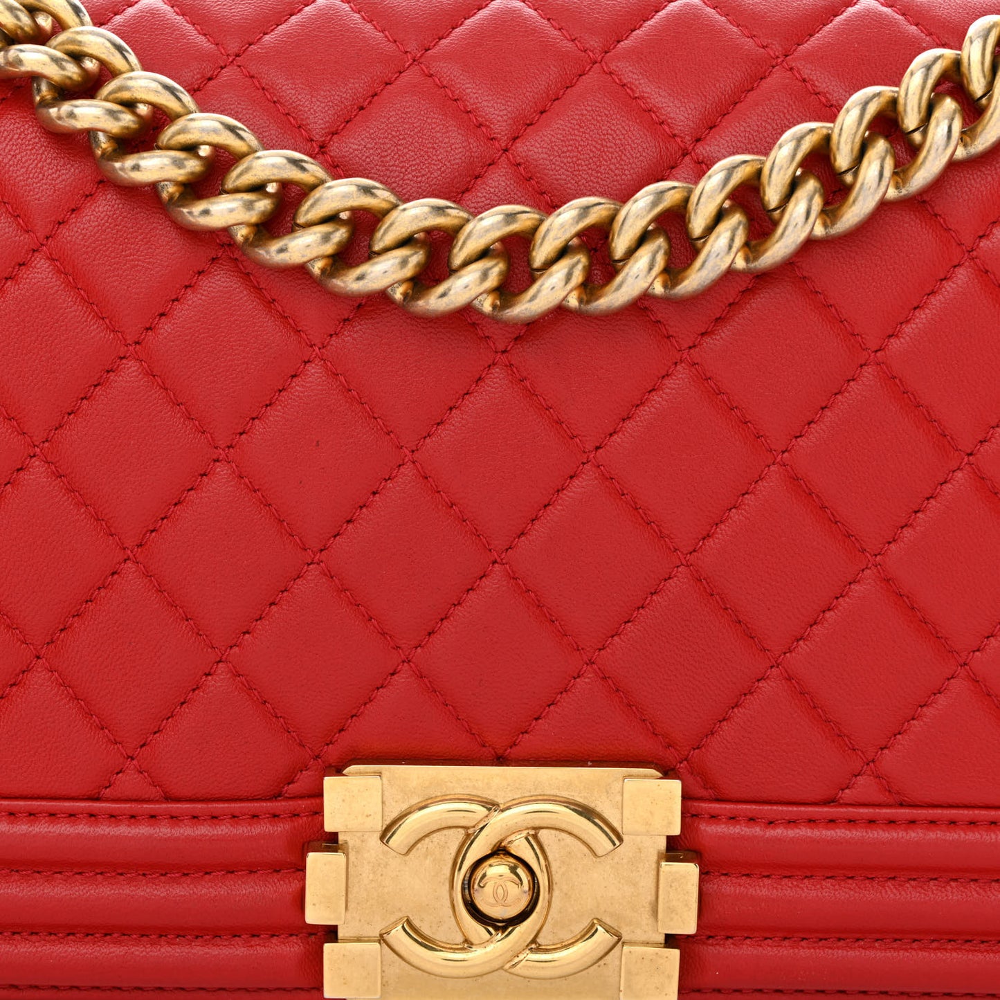 Lambskin Quilted Medium Boy Flap Red