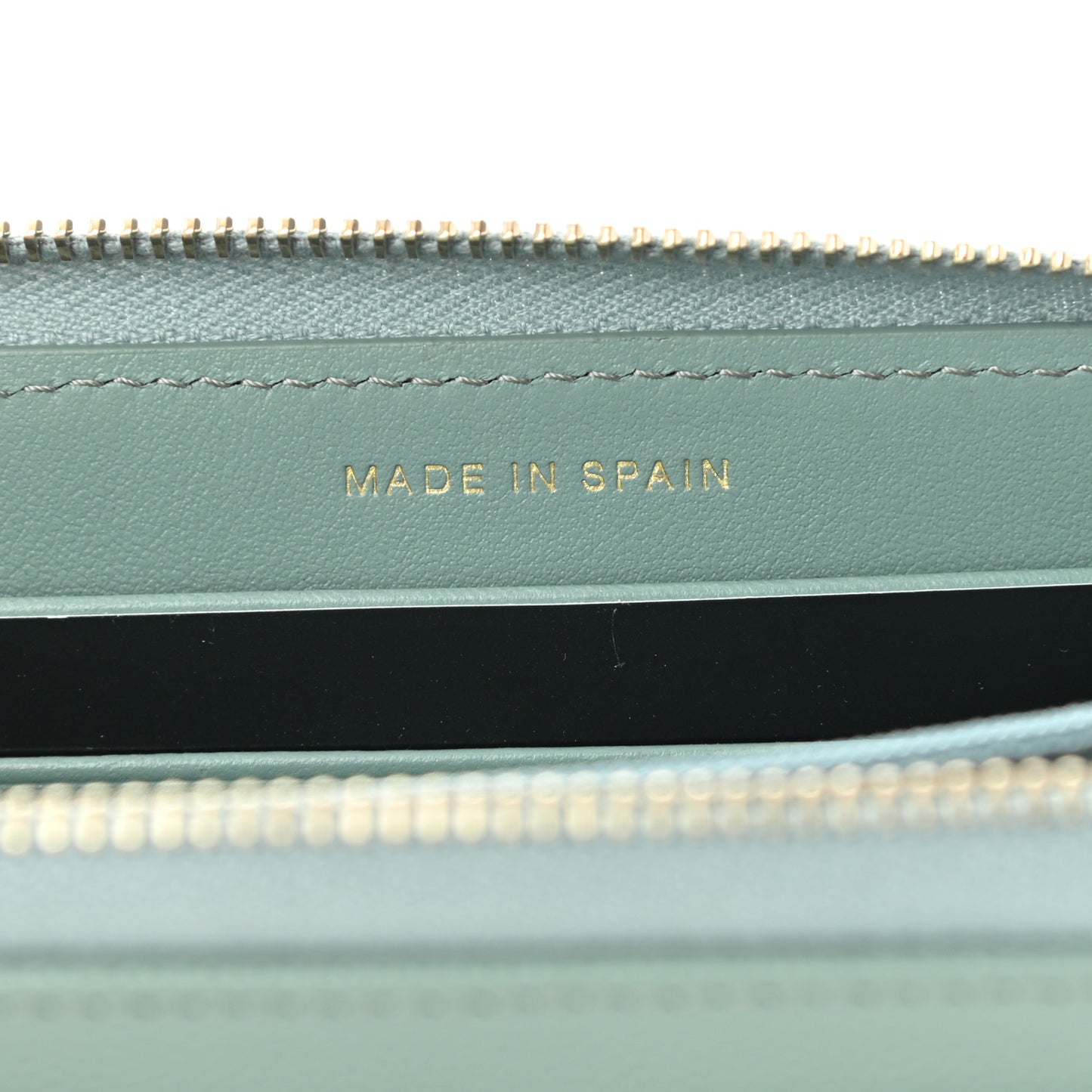 Caviar Quilted Medium Zip Around Wallet Dark Green
