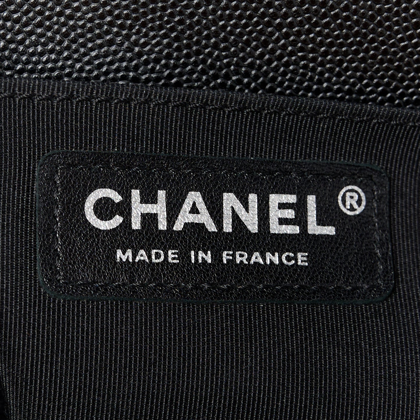 Caviar Quilted Medium Boy Flap Black