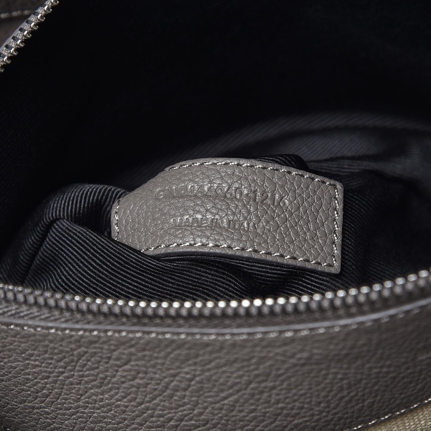 Grained Calfskin Small Supple Sac De Jour Fog