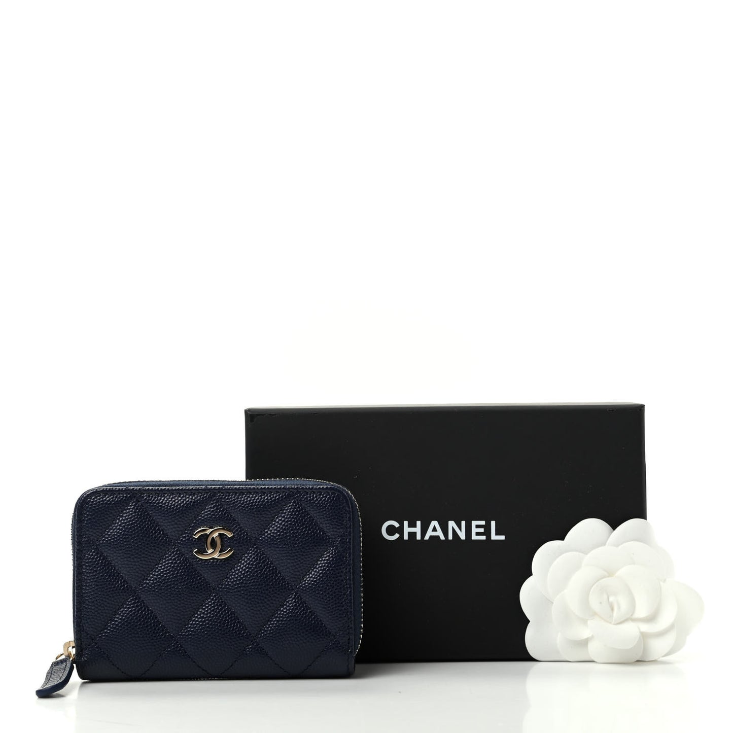 Caviar Quilted Zip Card Holder Navy