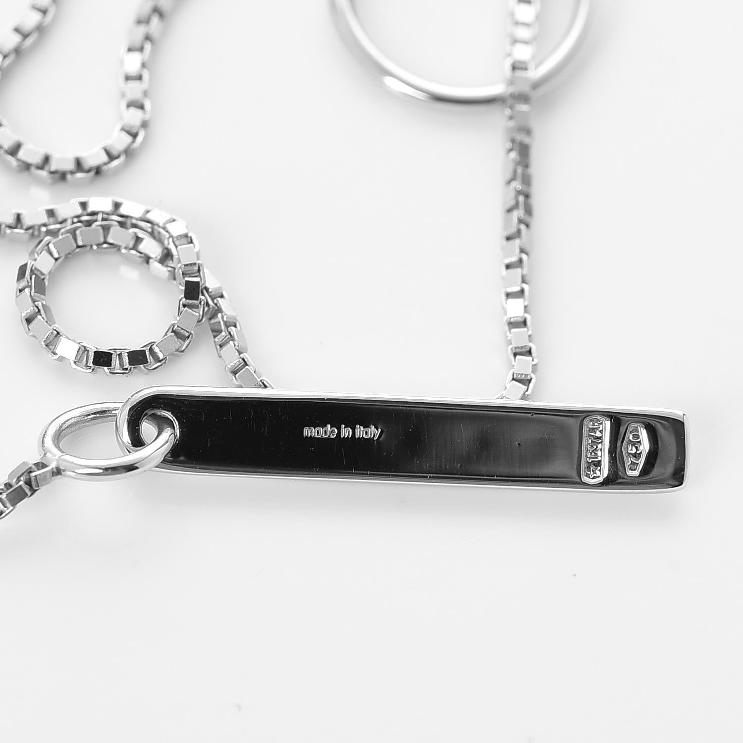 Gucci 18K White Gold 20mm Lariat Necklace 5 of 5