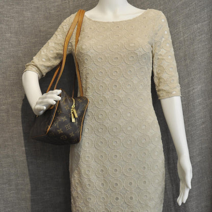 Louis Vuitton Monogram Cite MM 2 of 8