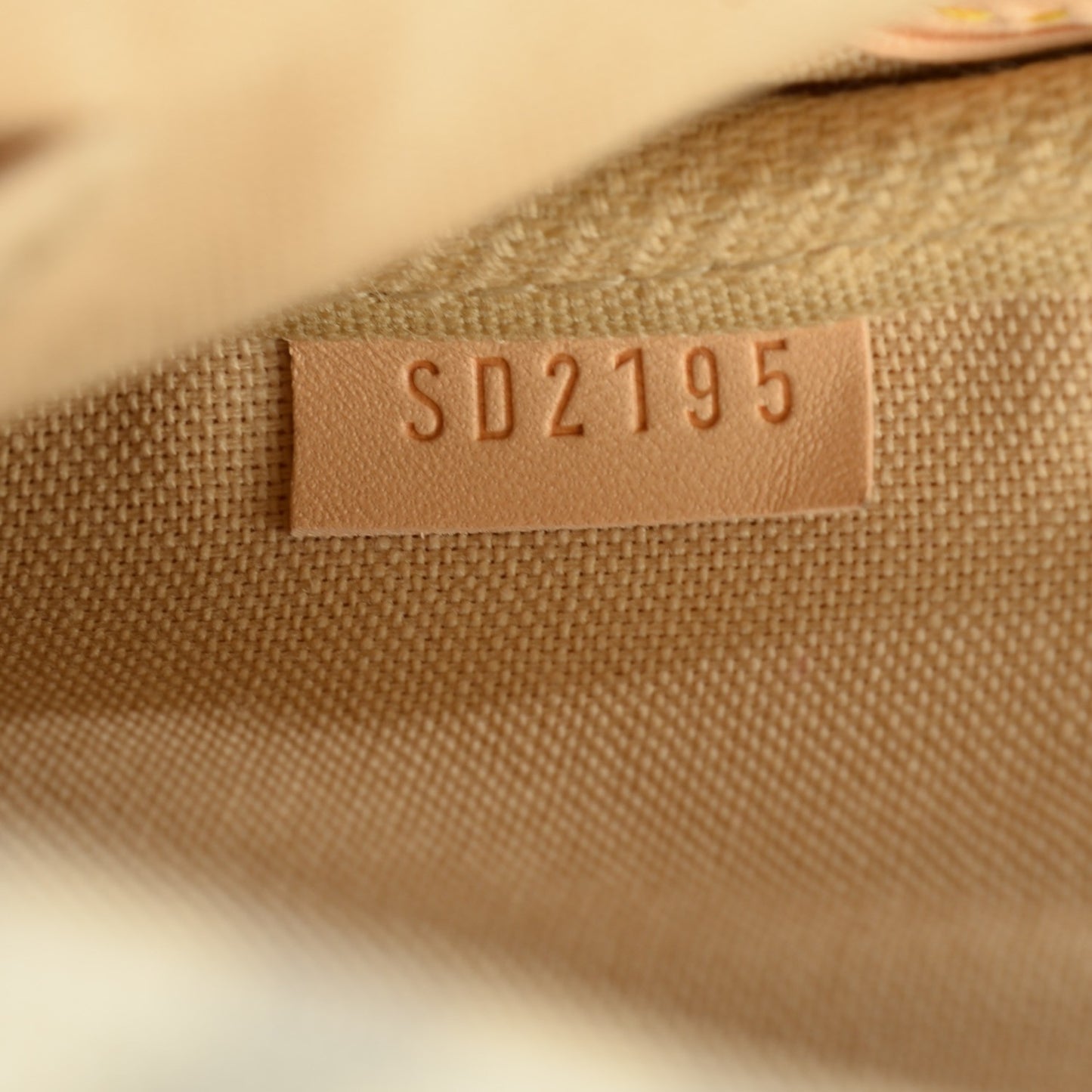 Damier Azur Favorite MM