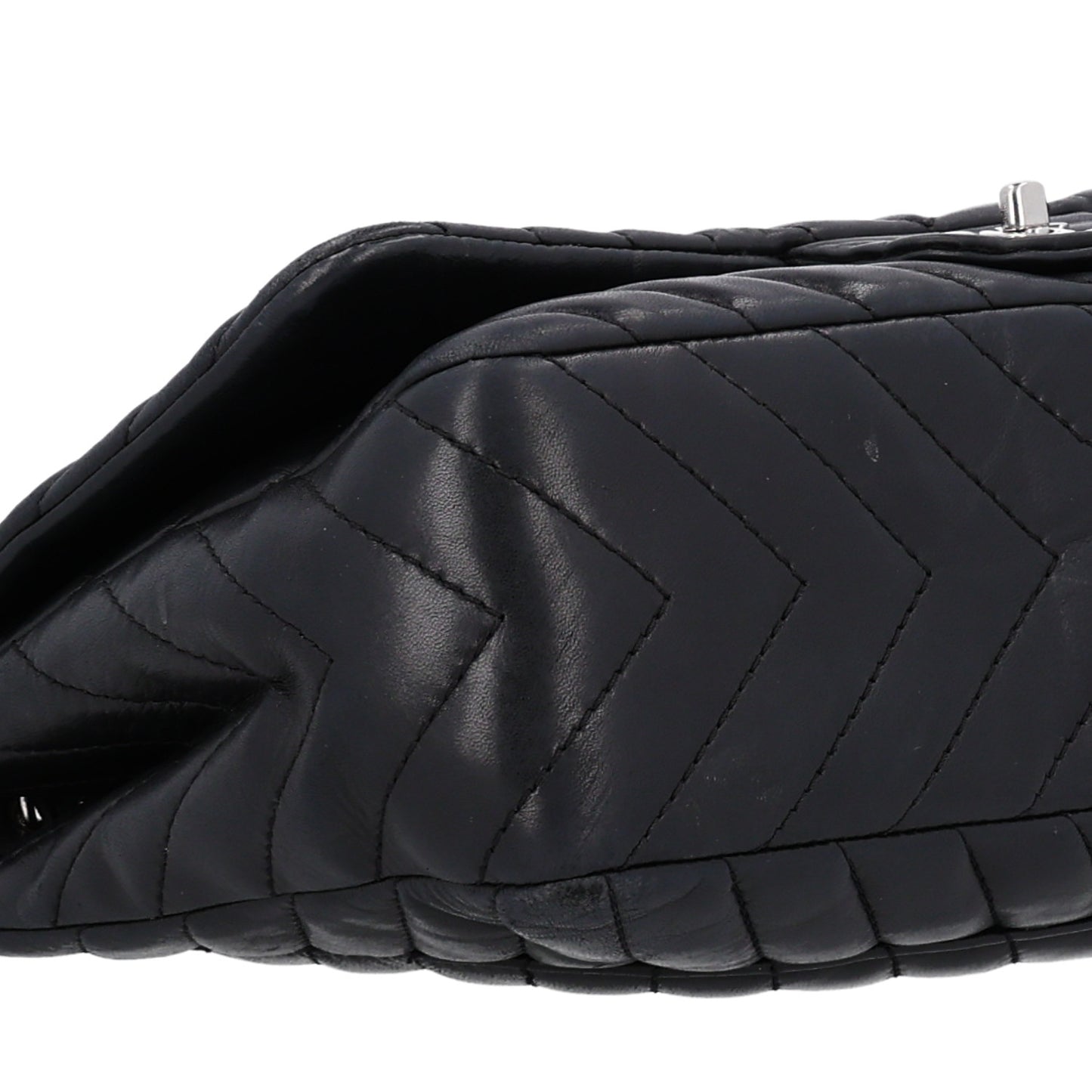 Lambskin Chevron Quilted Jumbo Single Flap Black