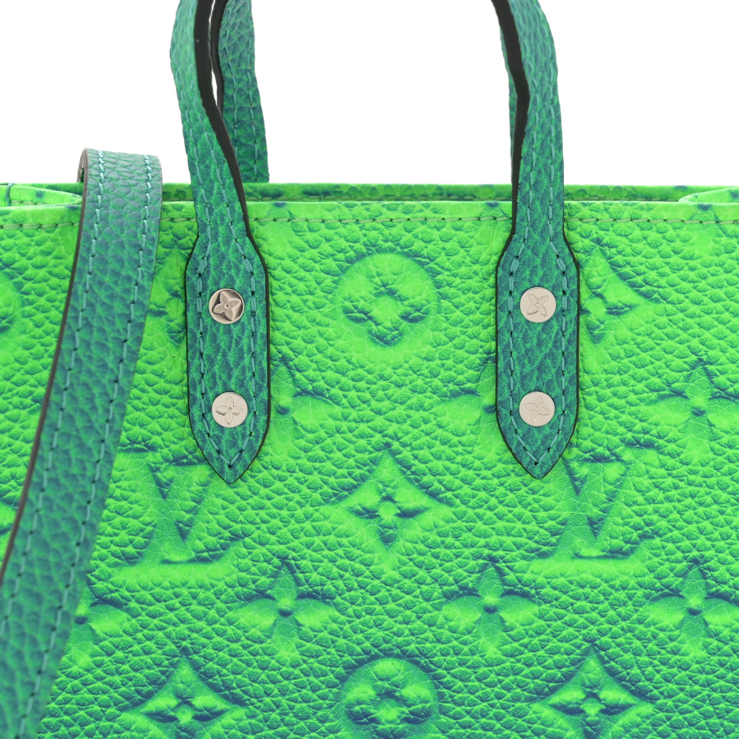 Louis Vuitton Taurillon Illusion Sac Plat XS Bleu Vert 7 of 10