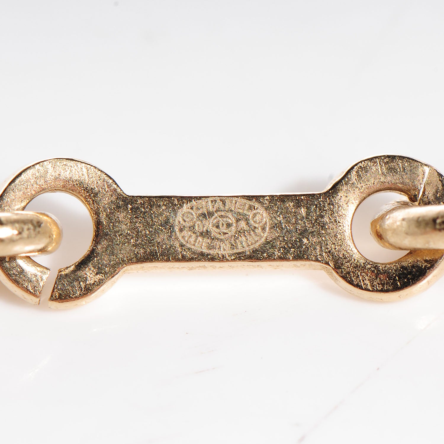 Chanel Hammered CC Key Chain Gold 3 of 4