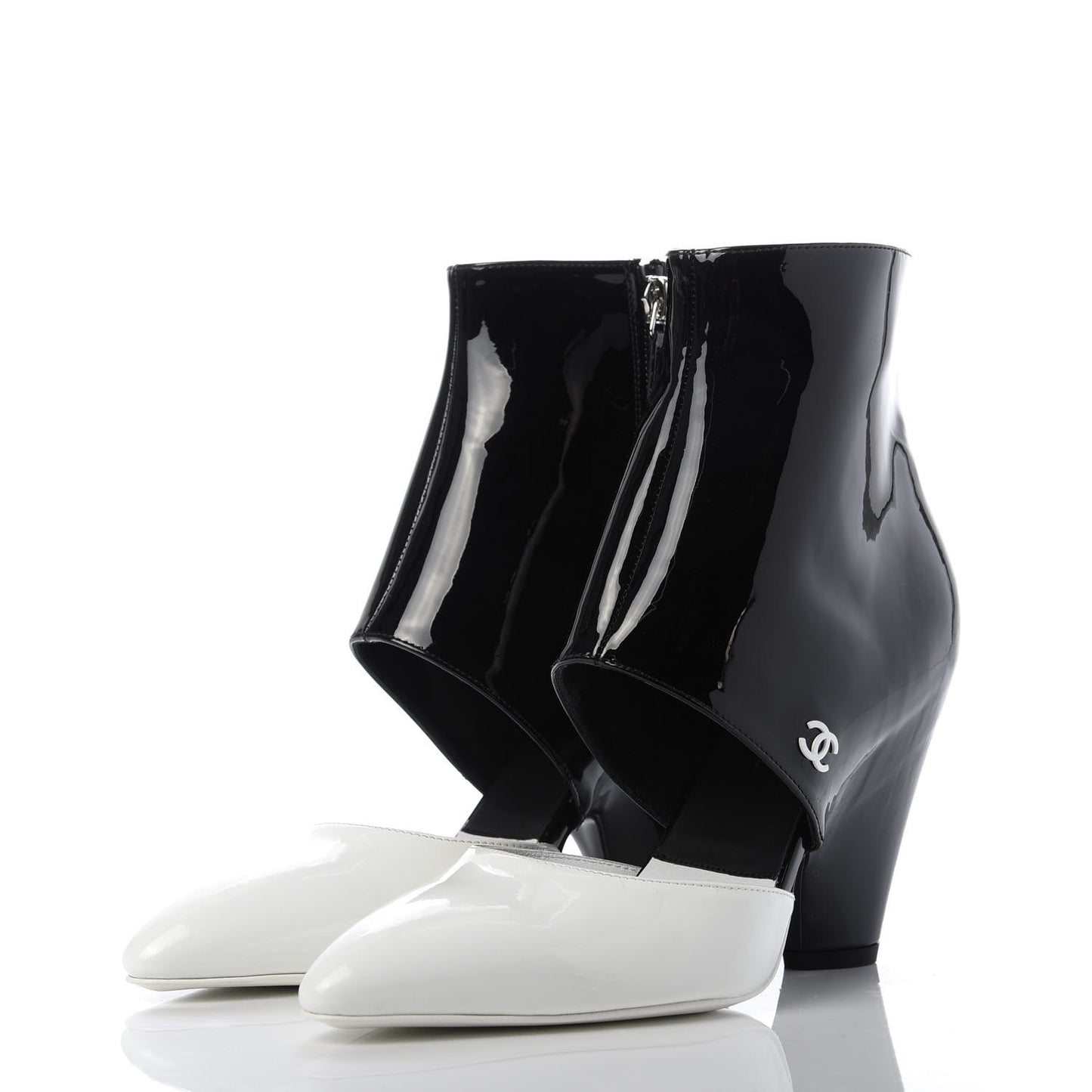 Patent Calfskin Pumps 36 Black White