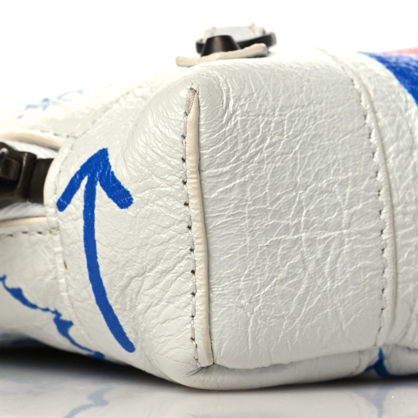 Agneau Graffiti All Over Classic Hardware Reporter XS White Bleu Rouge