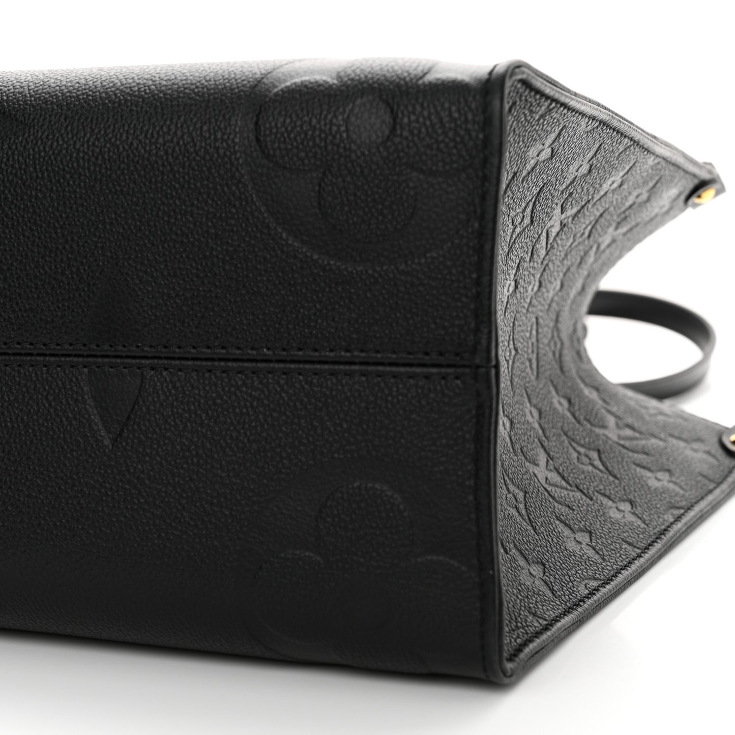 Empreinte Monogram Giant Onthego MM Black