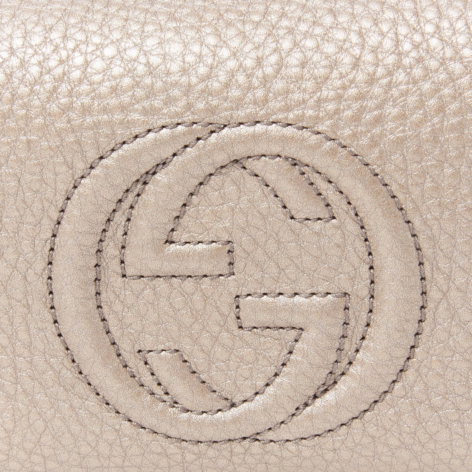 Gucci Metallic Pebbled Calfskin Medium Soho Cosmetic Case Golden Beige 8 of 8
