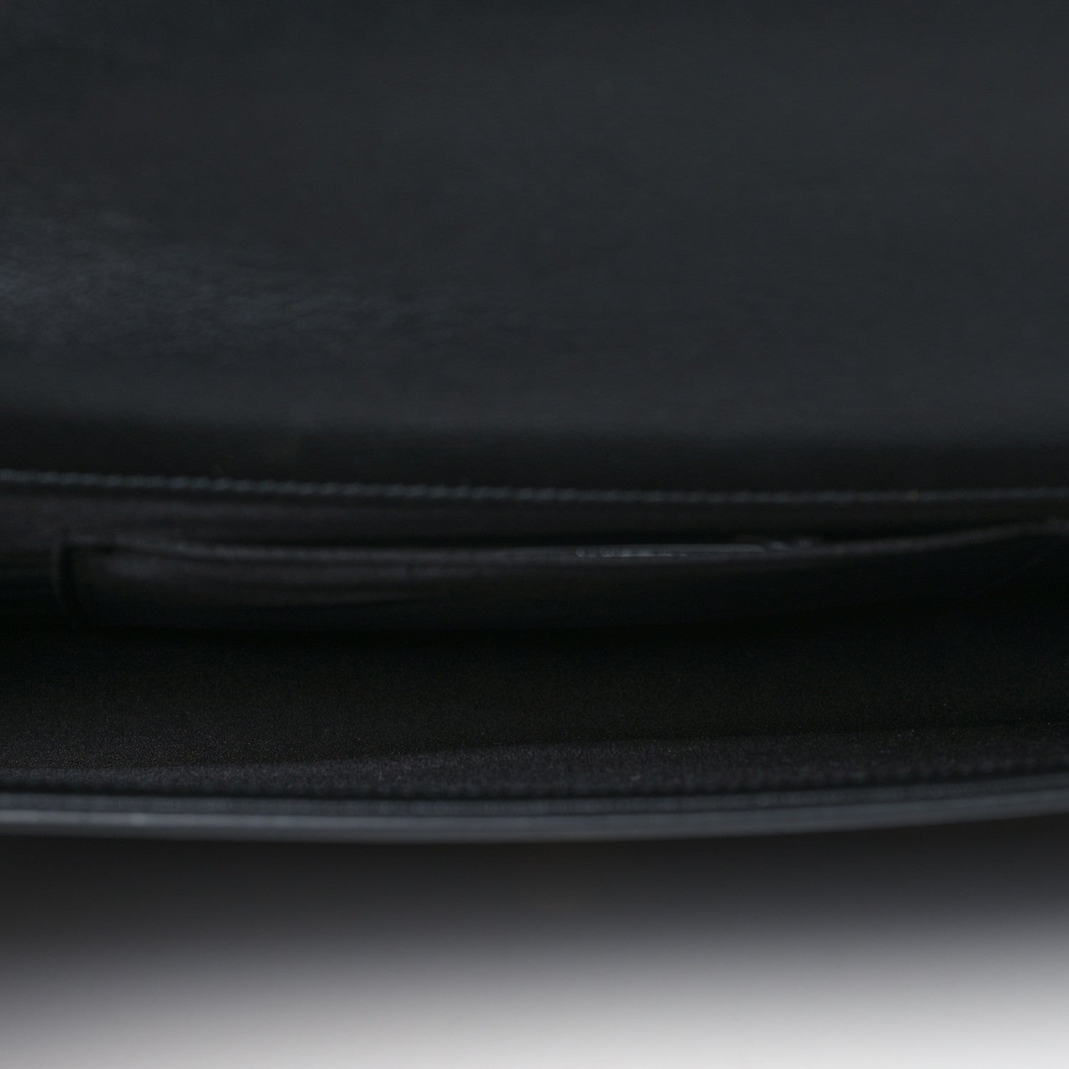 Saint Laurent Calfskin Monogram Large Belle De Jour Clutch Black 6 of 9