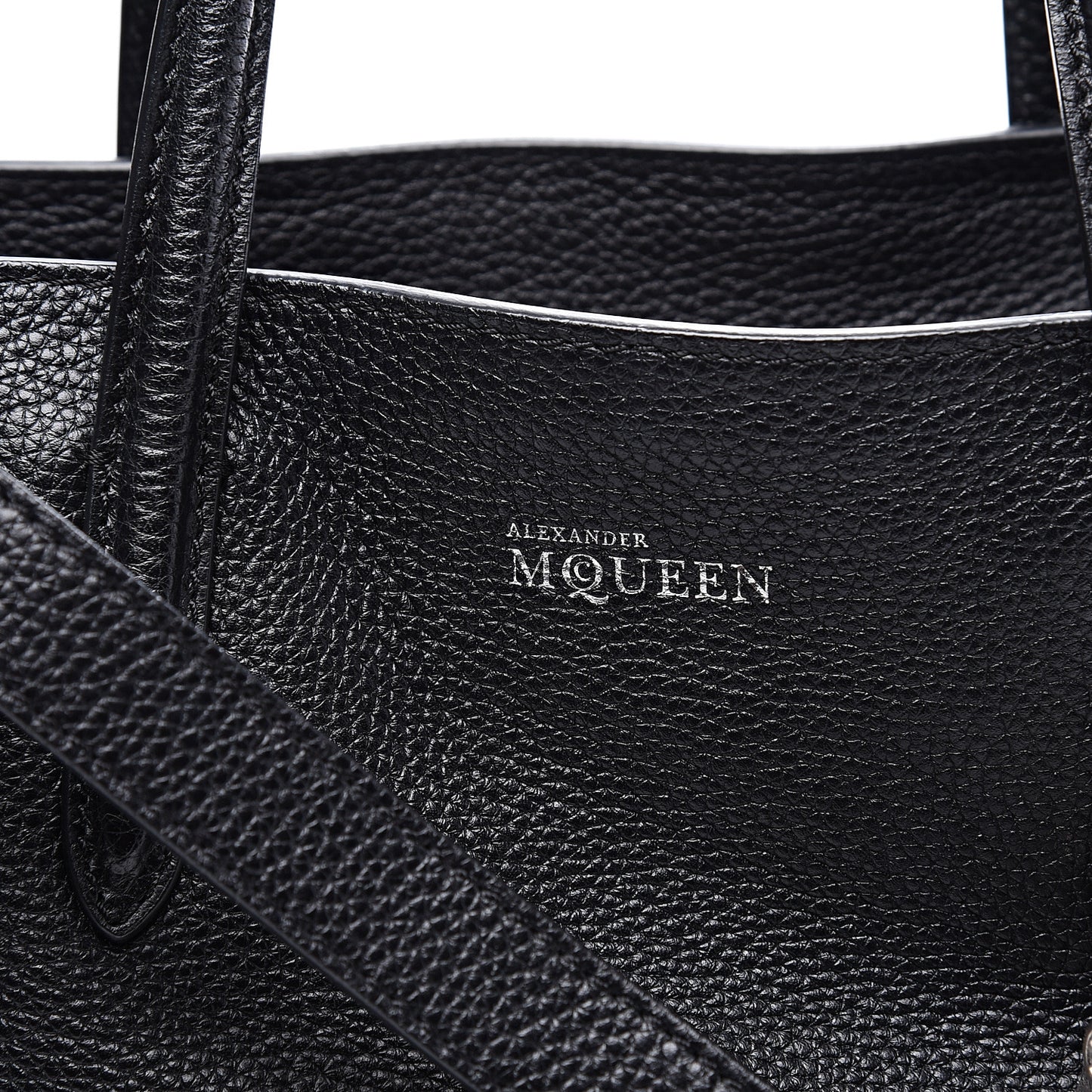 Pebbled Calfskin Small Skull Padlock Zip Around Tote Black