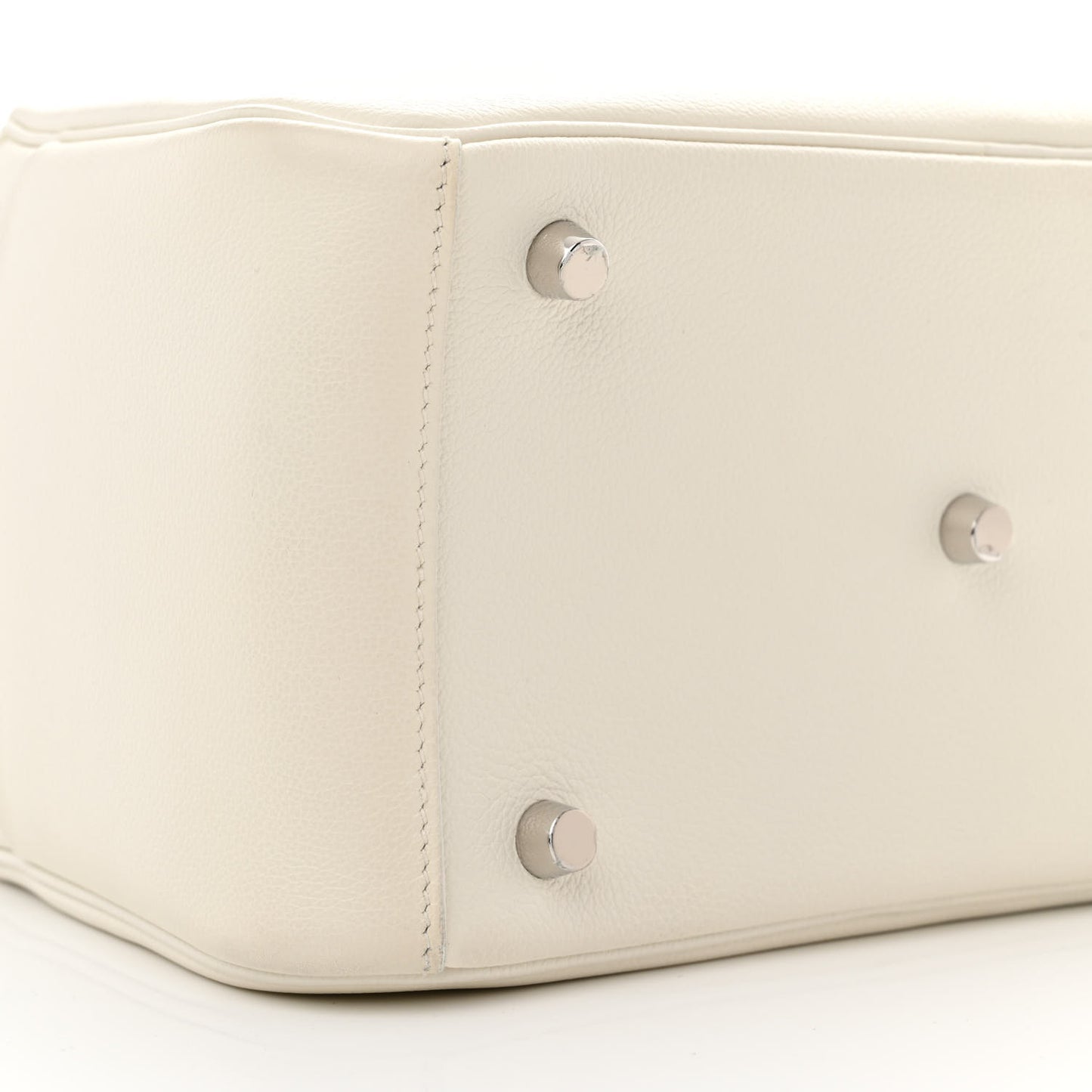 Evercolor Lindy 26 White