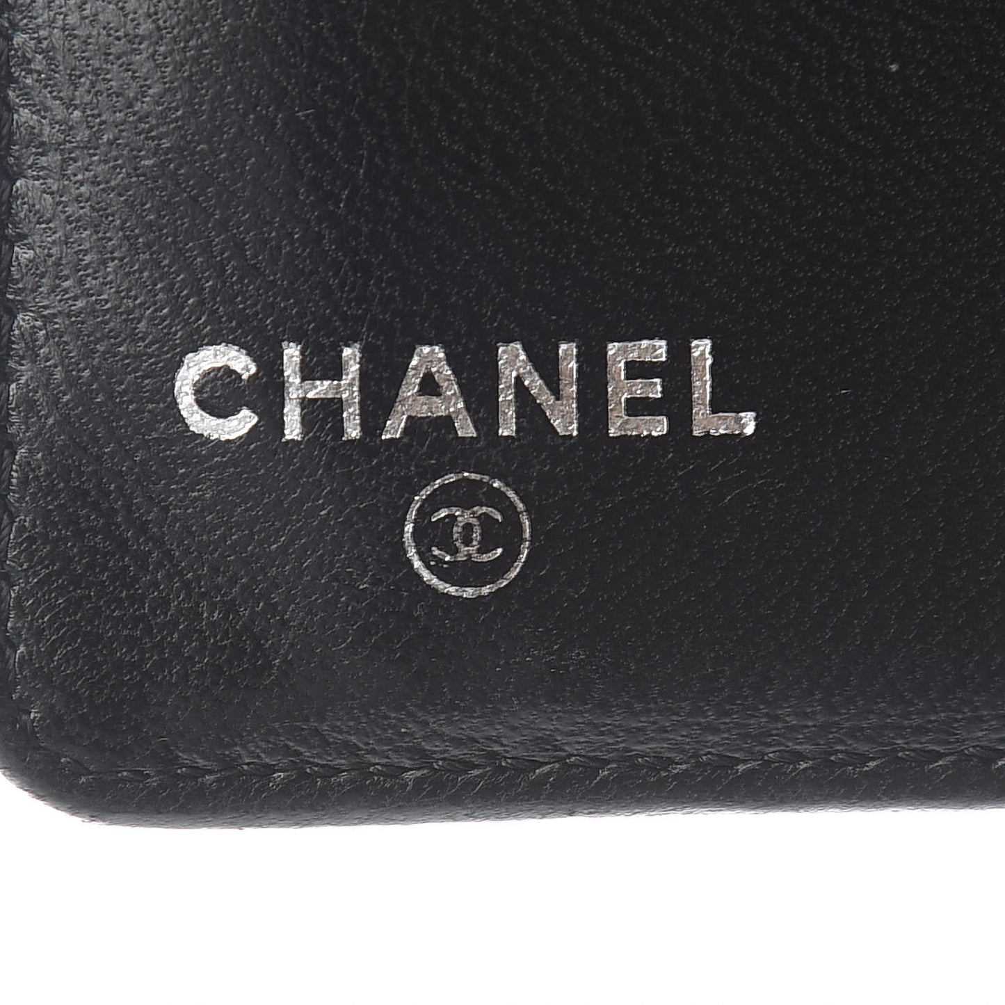 Patent Calfskin Lucky Symbols Yen Wallet Black