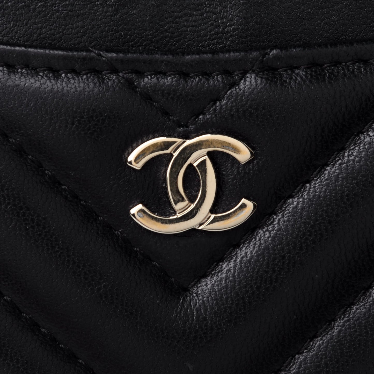 Lambskin Chevron Quilted Card Holder Black