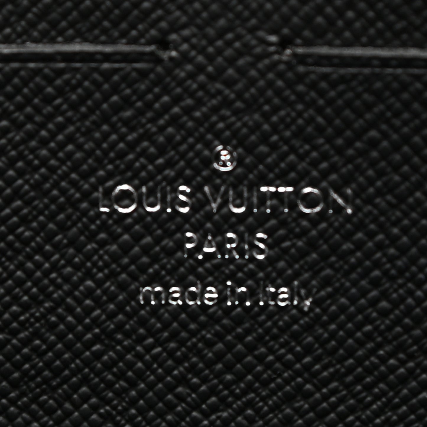 Monogram Eclipse Reverse Pochette Voyage MM
