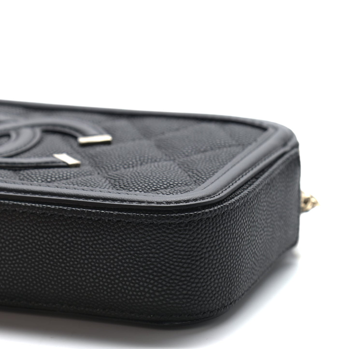 Caviar Quilted CC Filigree Clutch With Chain Black