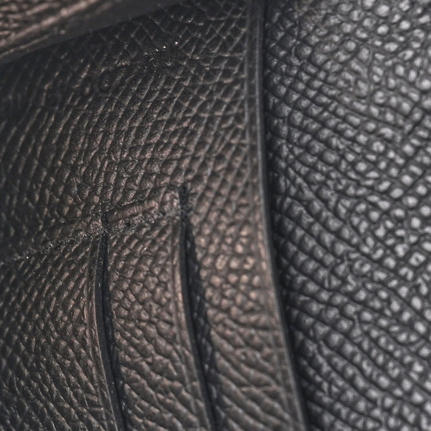 Epsom Enamel Maillon Wallet To Go Black