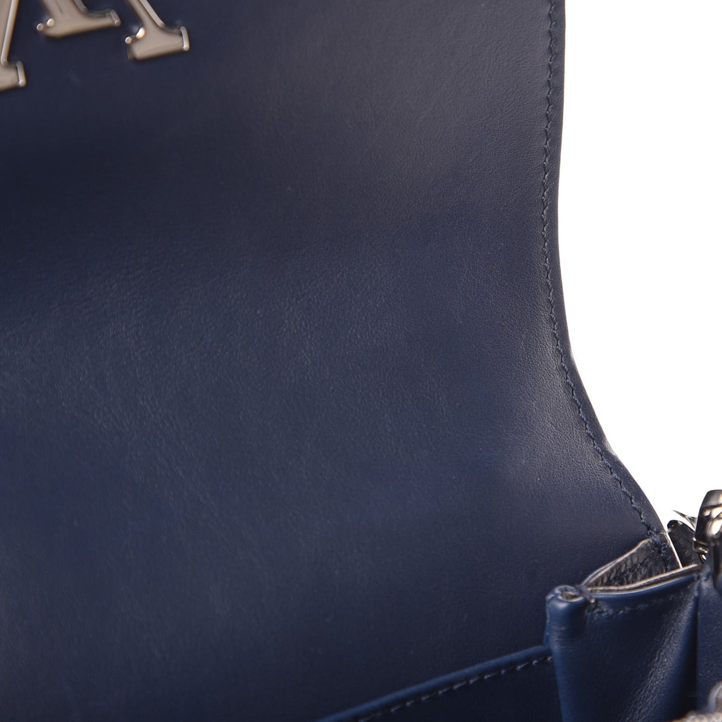 Grained Calfskin Vivienne NM Blue Marine