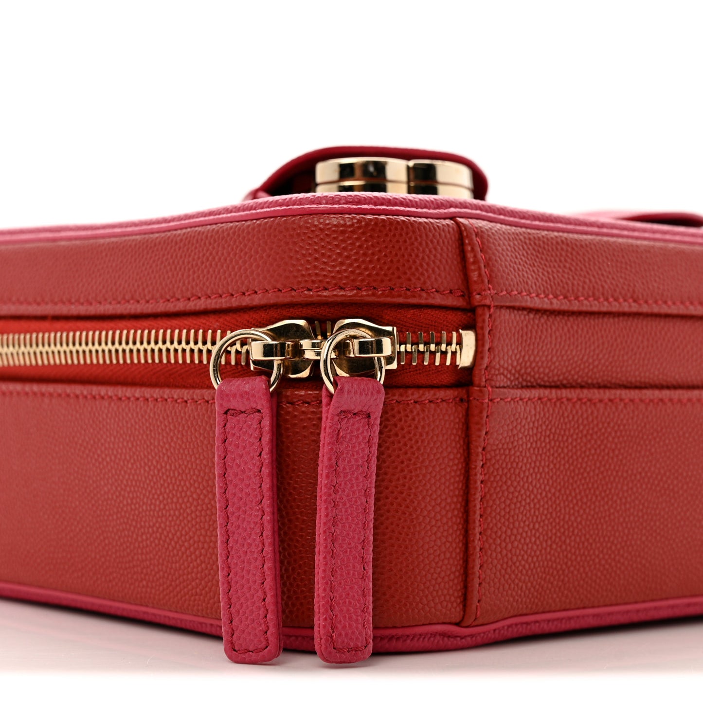 Caviar Quilted Medium CC Filigree Vanity Case Pink