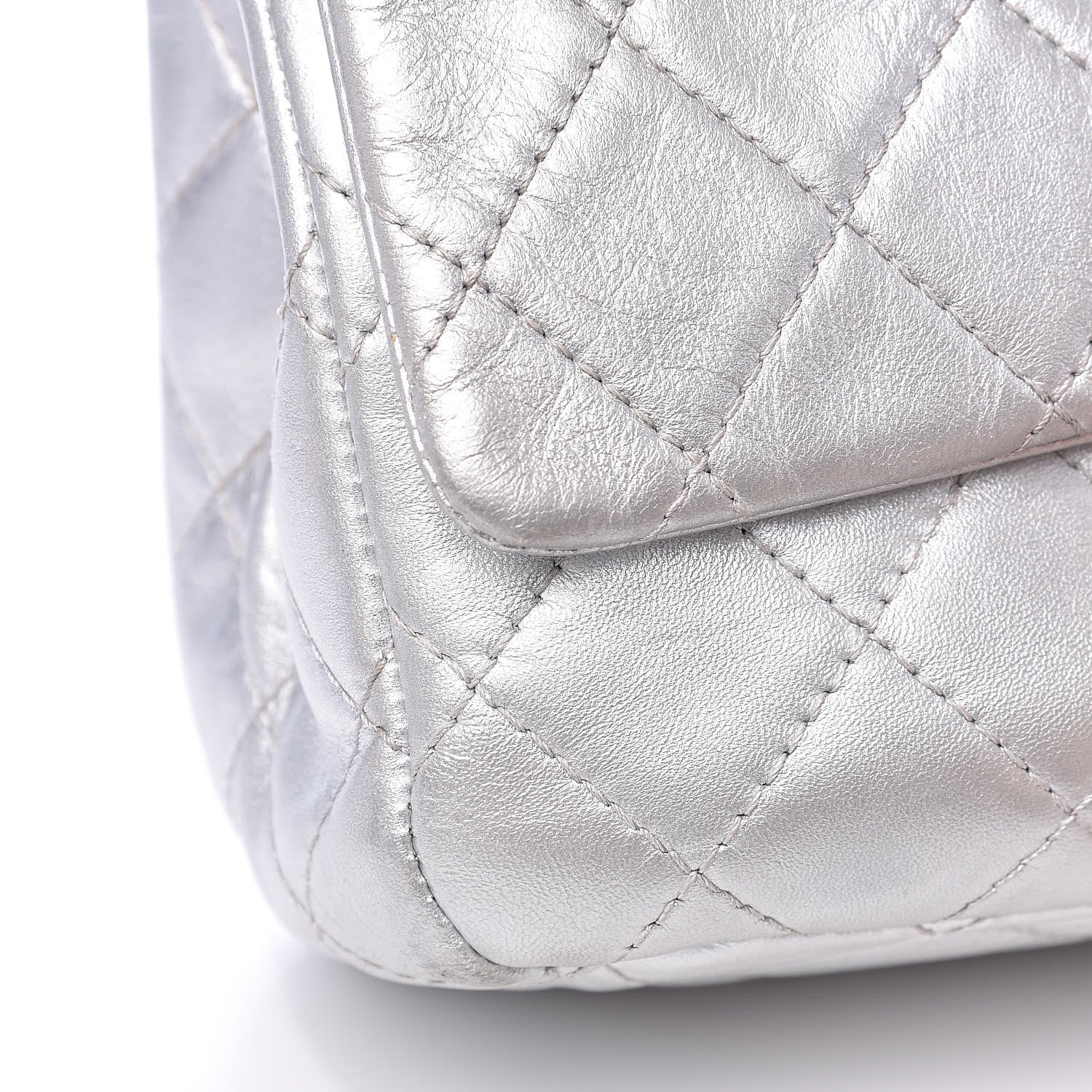 Chanel Metallic Lambskin Quilted 2.55 Reissue 227 Flap Silver 16 of 17