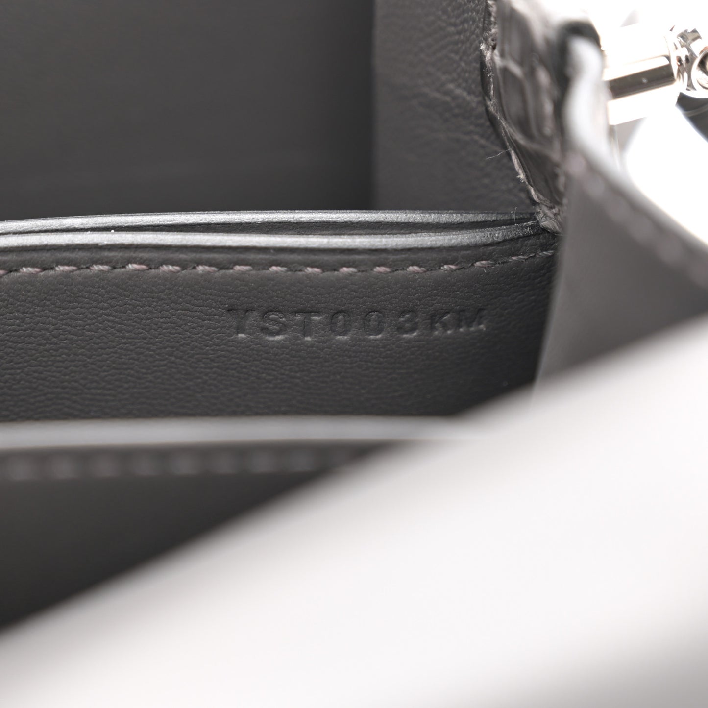 Matte Alligator Mini Sac Roulis Graphite
