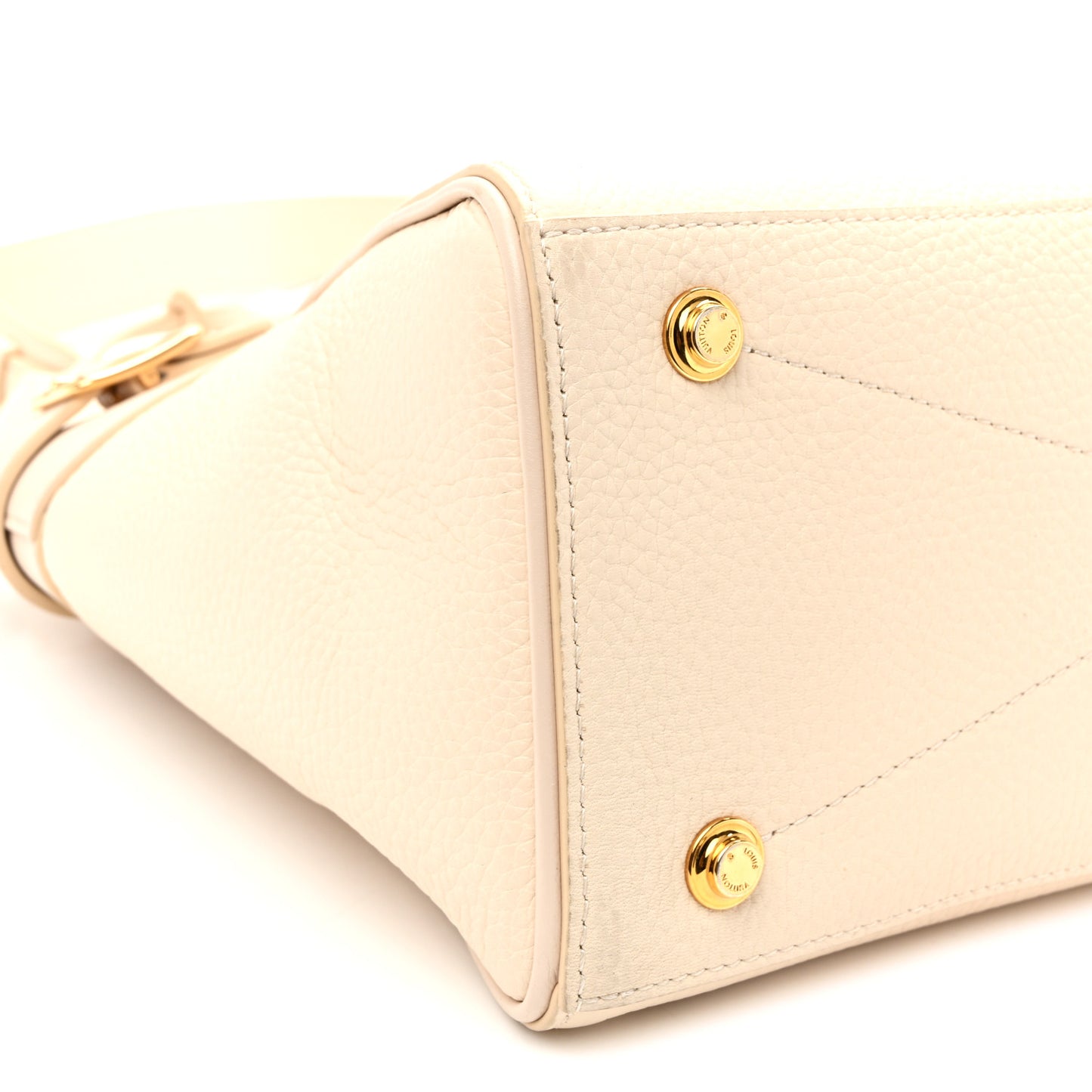 Taurillon Calfskin Vendome MM Creme