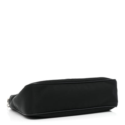 Prada Nylon Re-Edition 2005 Shoulder Bag Black 4 of 11