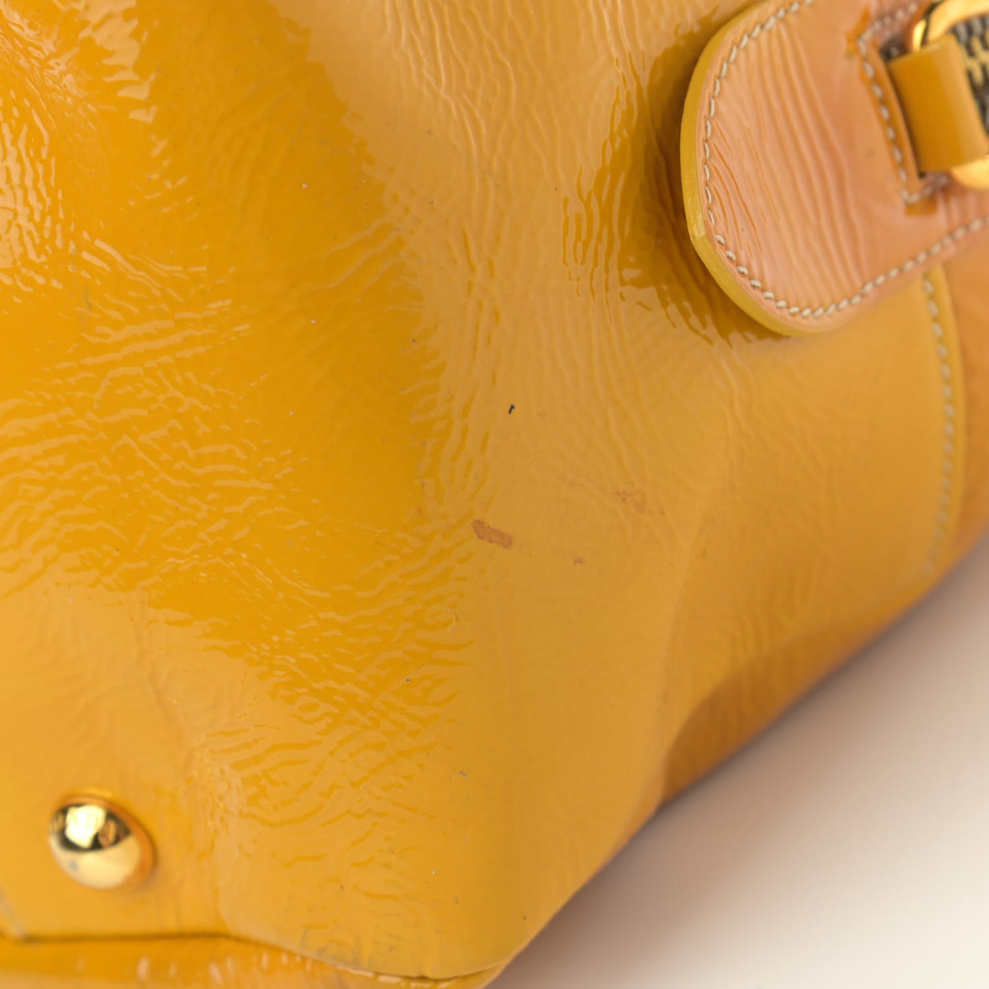 Vernice Naplak Shoulder Bag Giallo