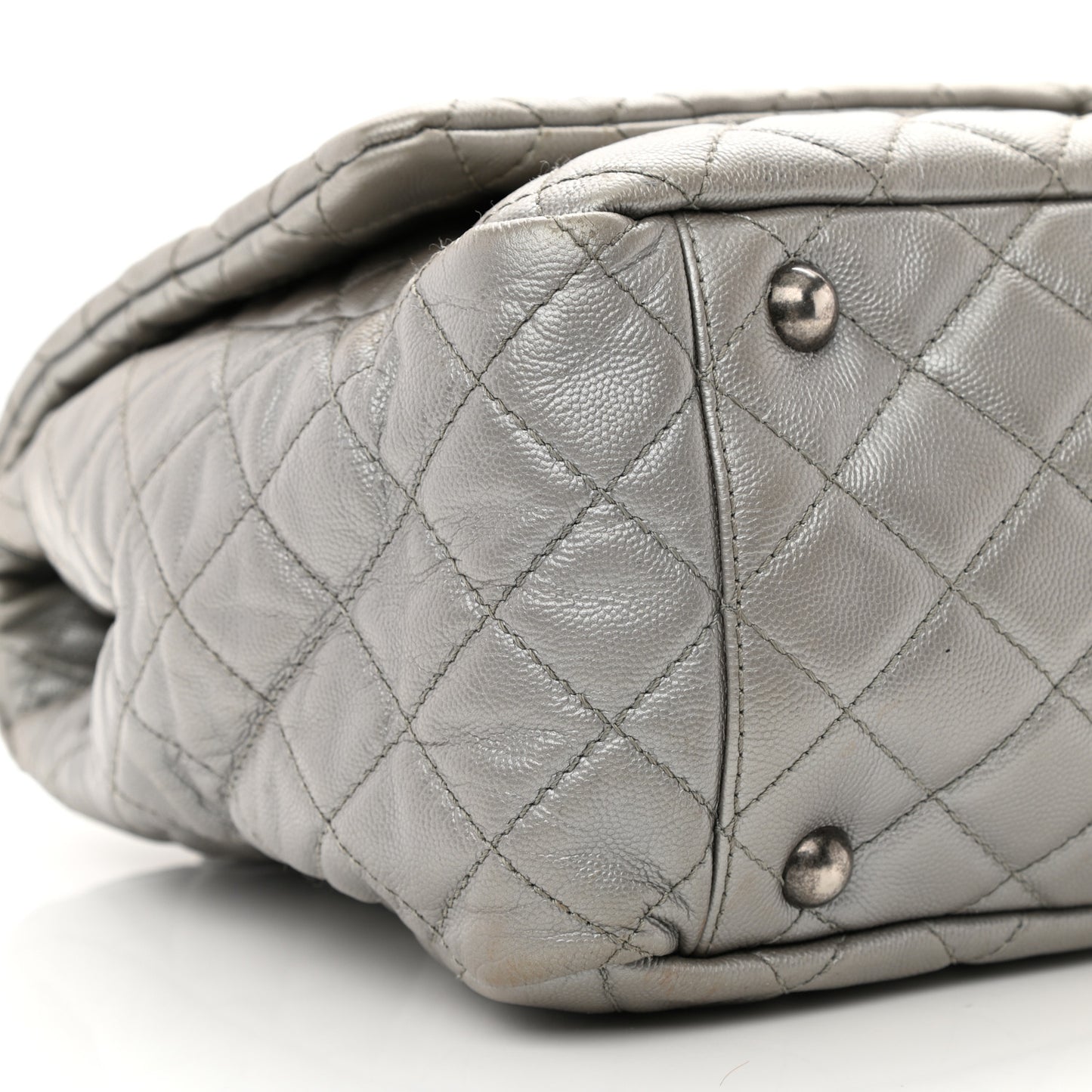 Metallic Caviar Quilted XXL Travel Flap Bag Silver