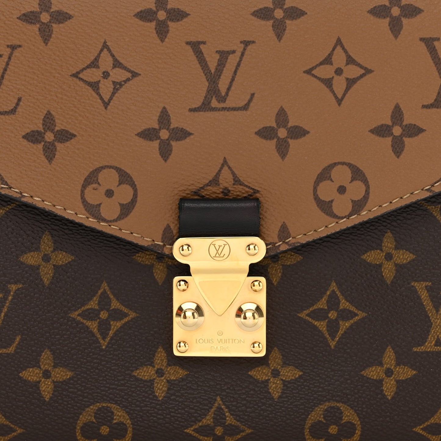 Reverse Monogram Pochette Metis