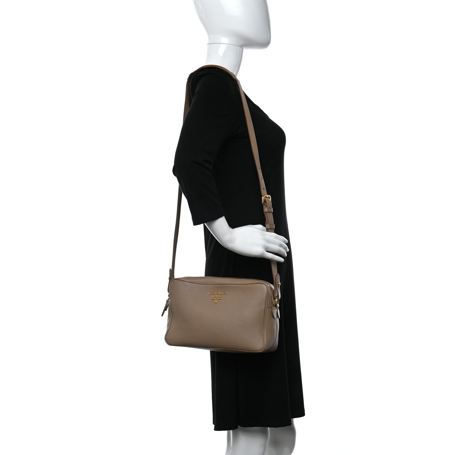 Soft Calfskin Camera Crossbody Bag Cammeo