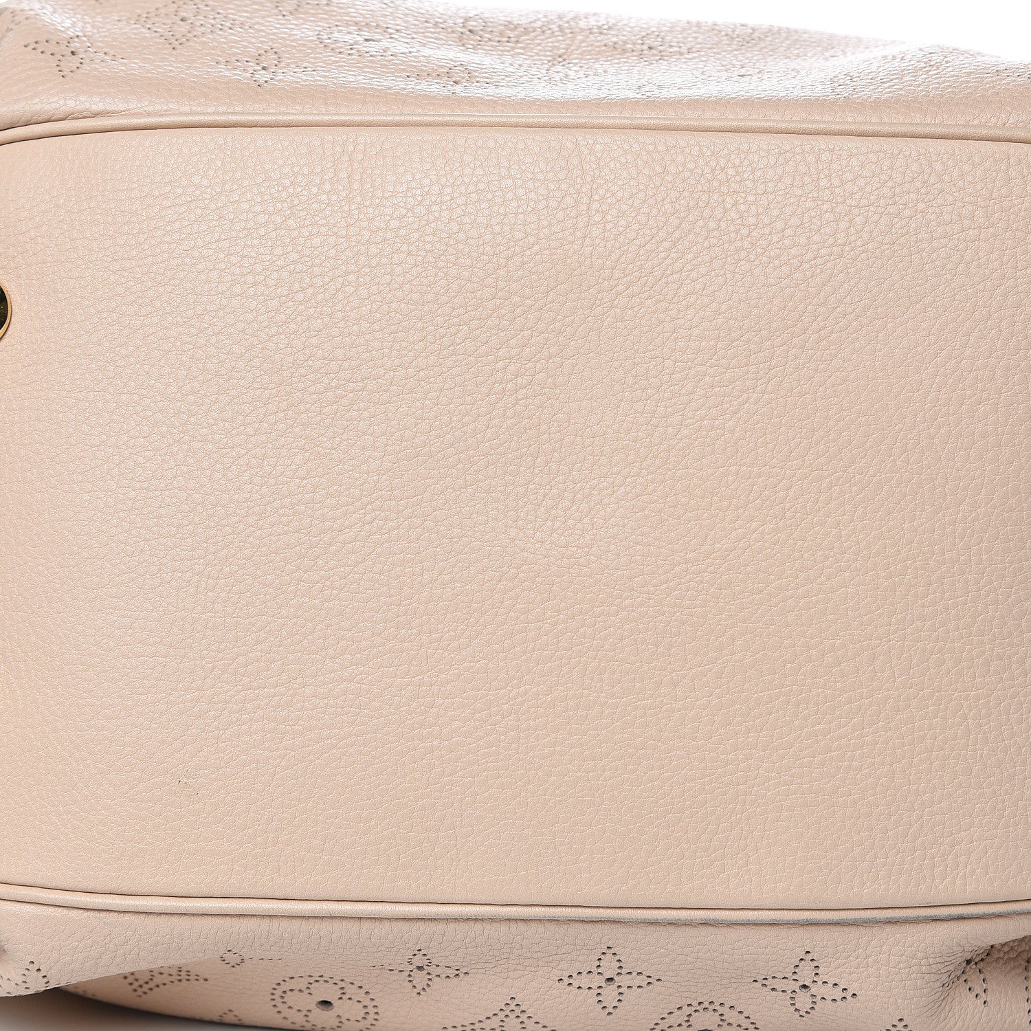 Louis Vuitton Mahina L Sable 15 of 16