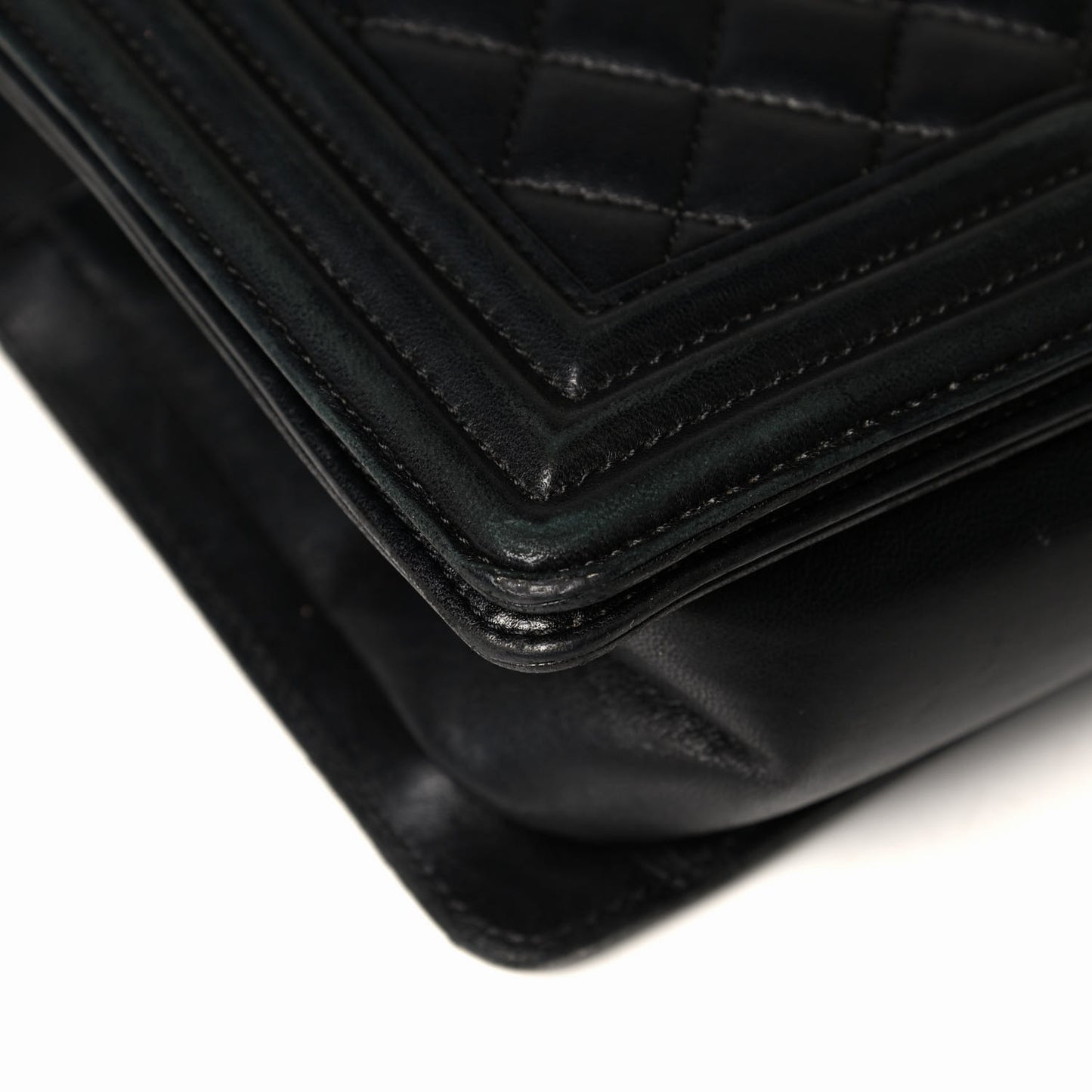 Lambskin Quilted Medium Boy Flap Black