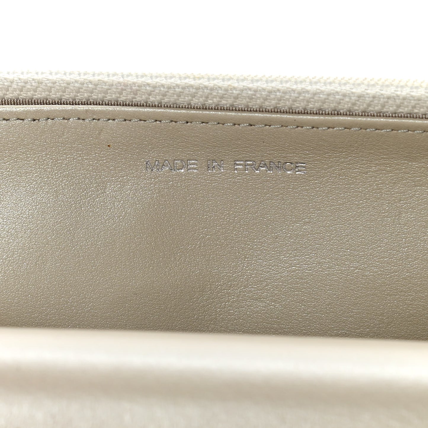 Caviar Sevruga Wallet on Chain WOC Silver
