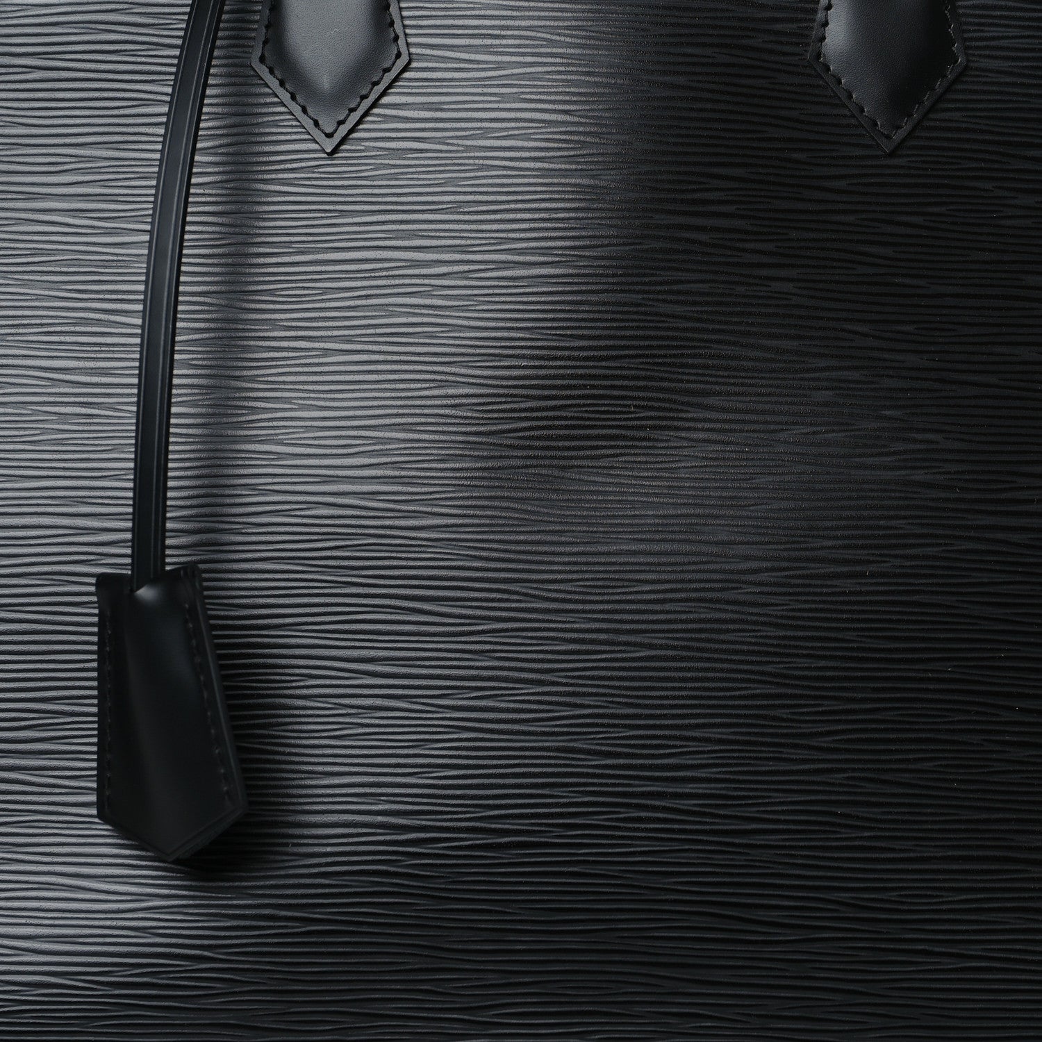 Louis Vuitton Epi Alma GM Black 7 of 9