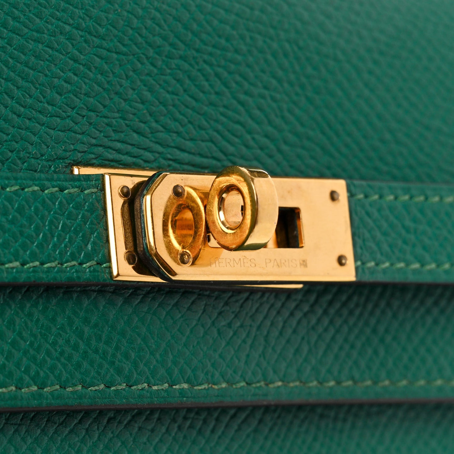 Epsom Kelly Longue Wallet Malachite
