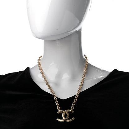 Chanel Metal Quilted CC Necklace Gold 2 of 5