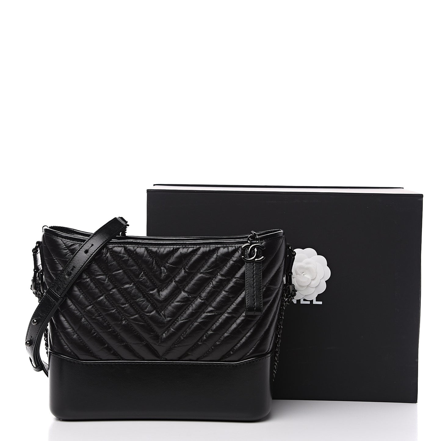 Aged Calfskin Chevron Quilted Medium Gabrielle Hobo Black