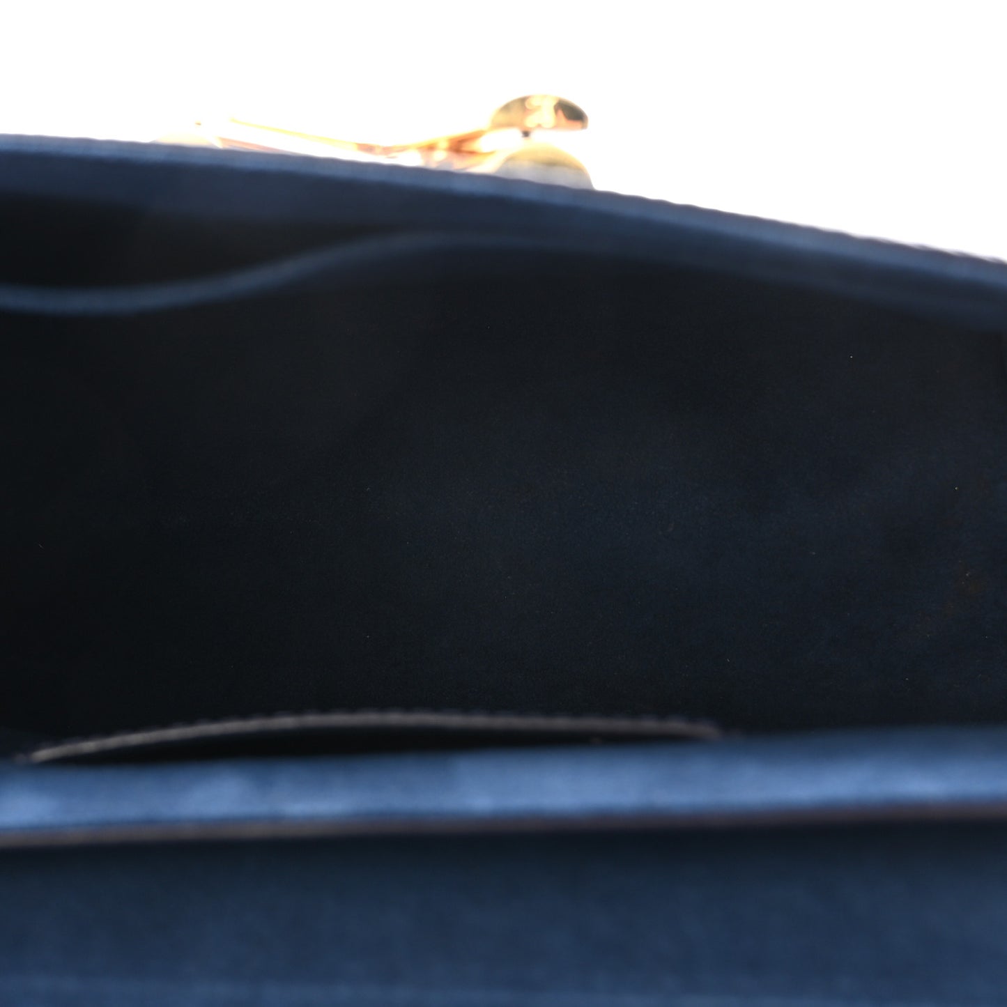 Epi Twist Shoulder Bag MM Indigo
