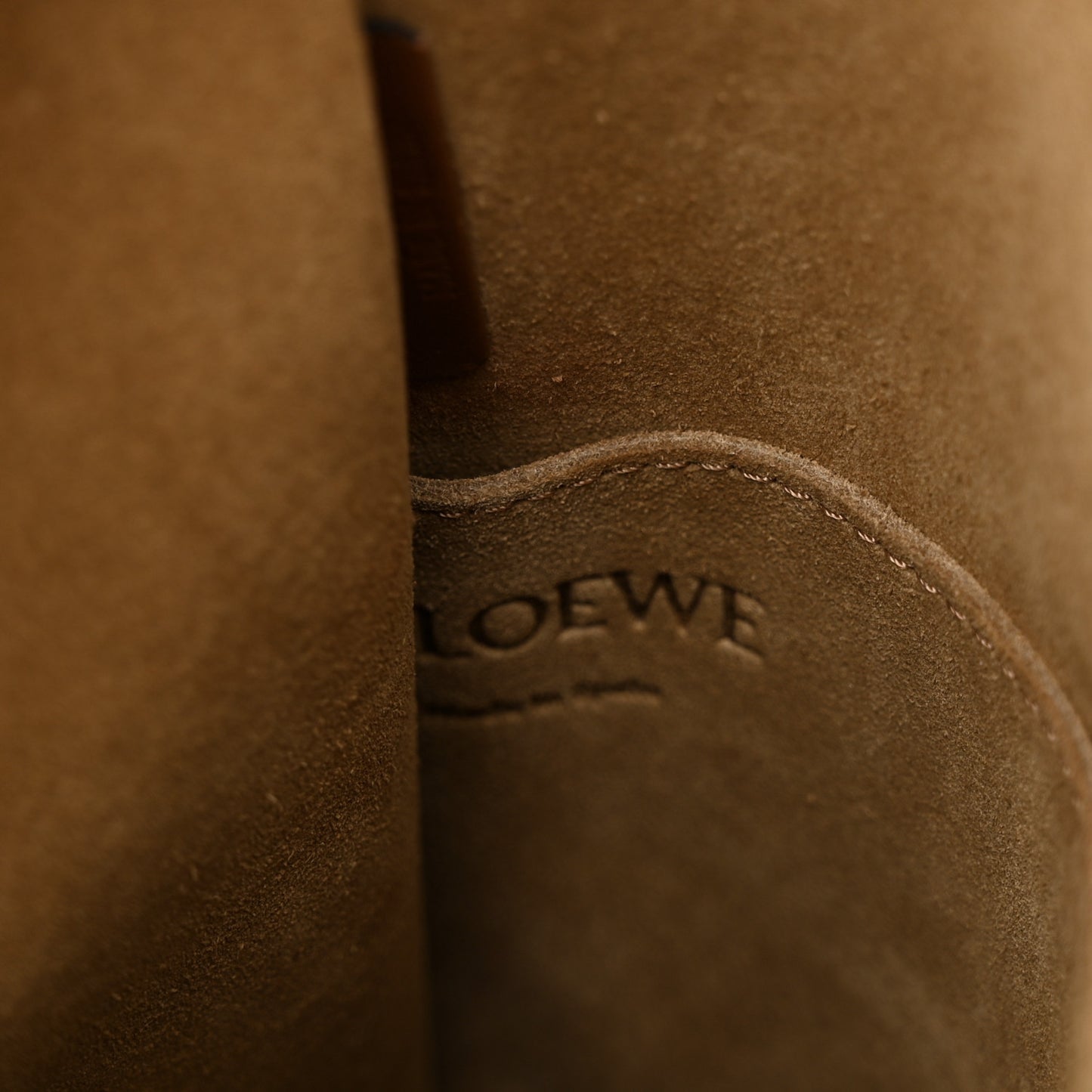 Calfskin Gate Bucket Bag Light Caramel