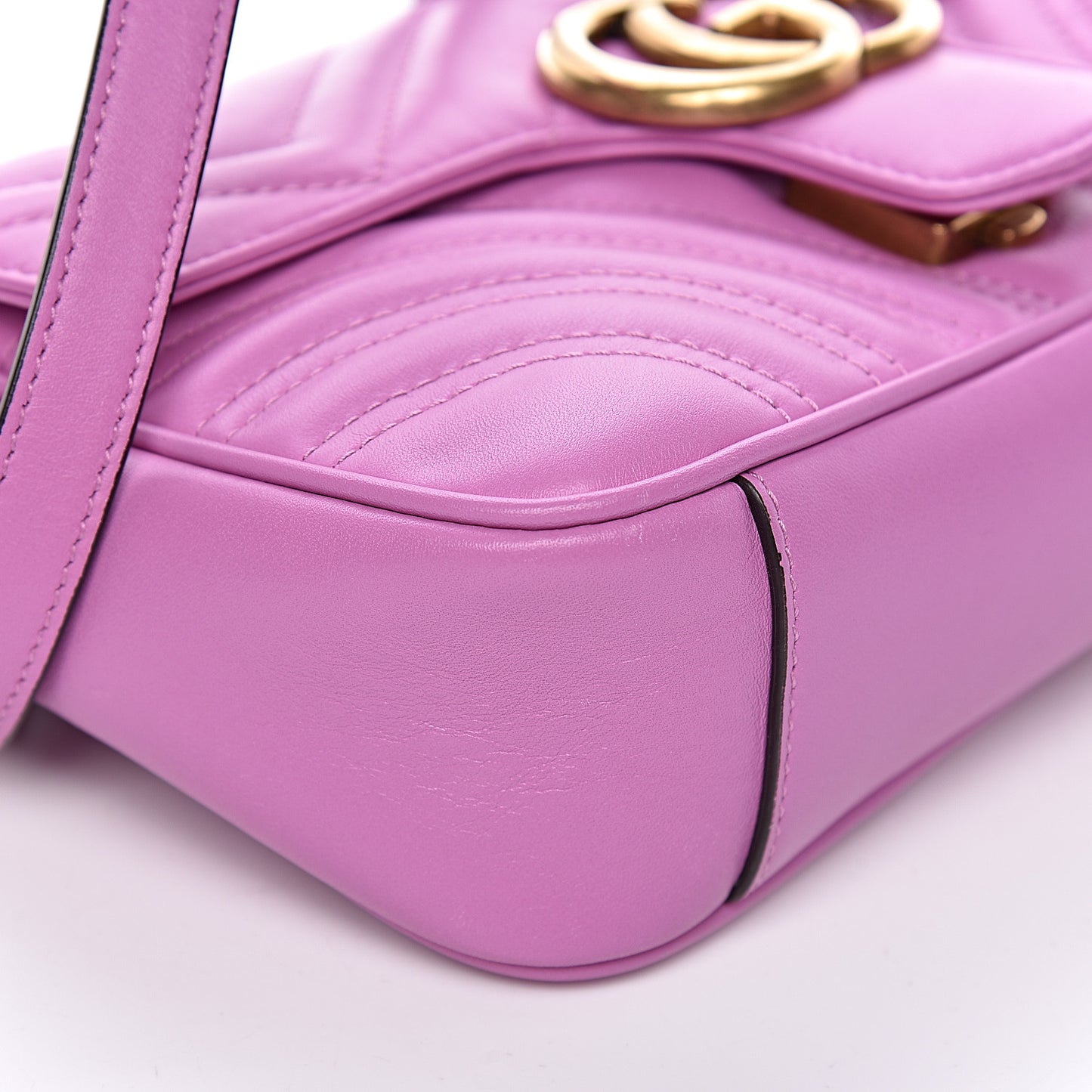 Calfskin Matelasse Mini GG Marmont Shoulder Bag Candy Mousse