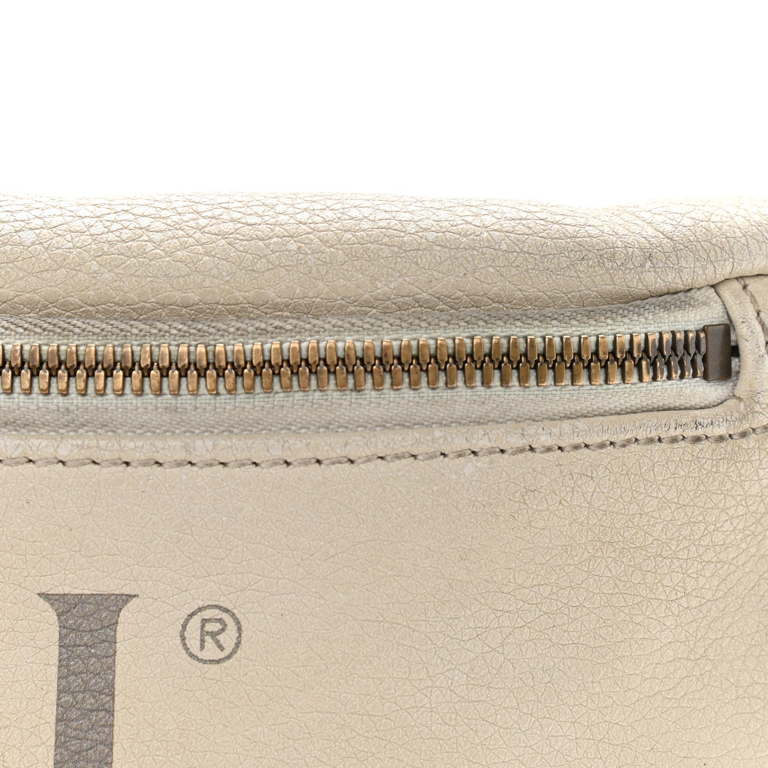 Gucci Grained Calfskin Logo Belt Bag White 11 of 14