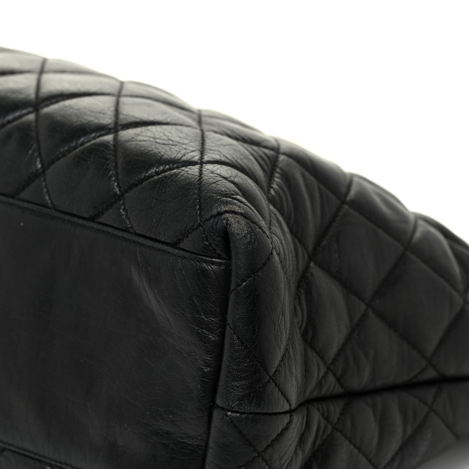 Chanel Lambskin Quilted Tote Black 20 of 30